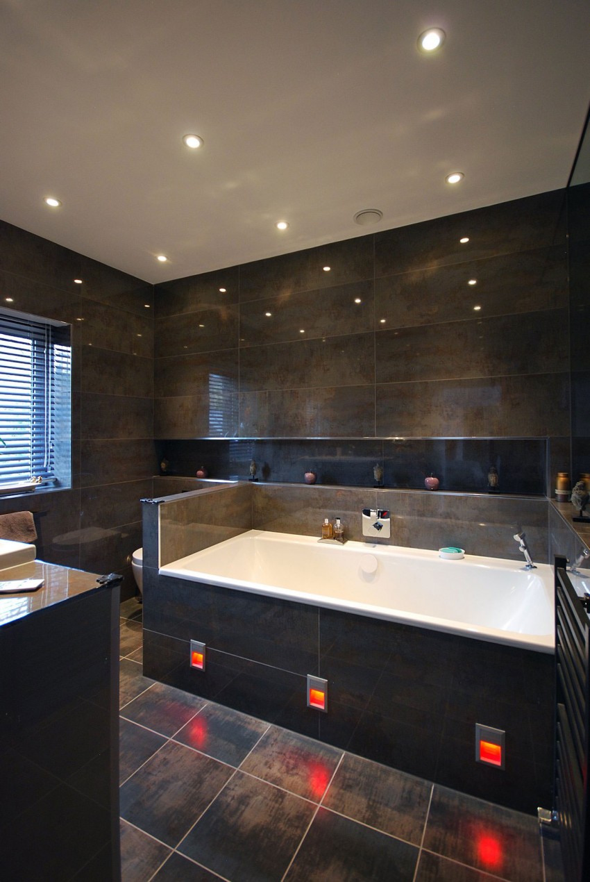 แบบบ้านร่วมสมัย 2 ชั้น ภายในห้องน้ำ