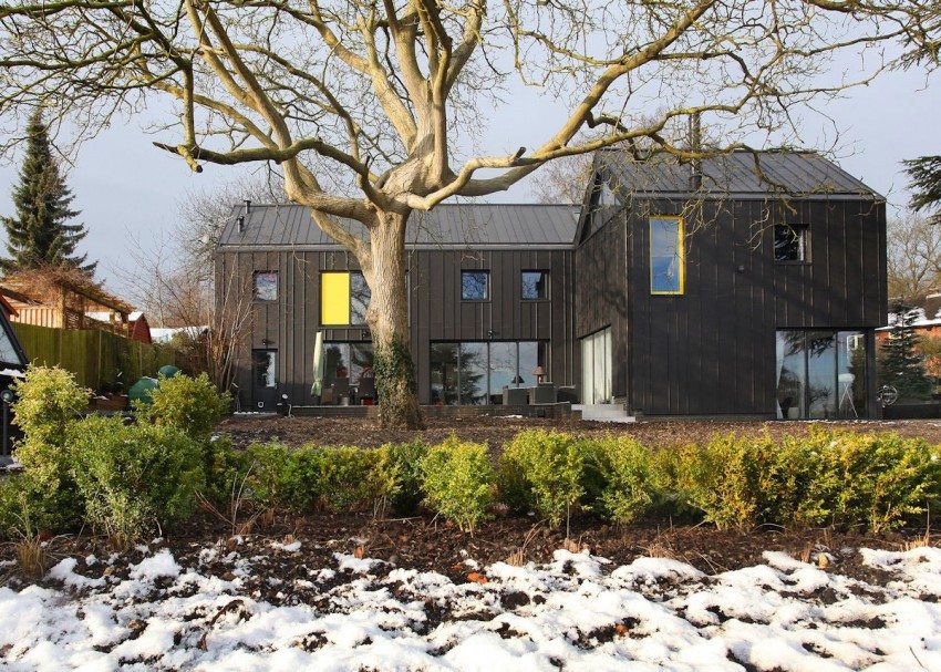 แบบบ้านร่วมสมัย 2 ชั้น โทนสีดำ