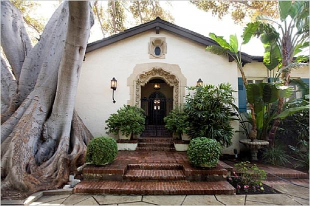 Courtesy of EmailFlyers