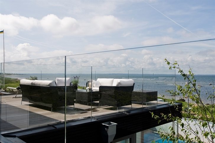 Modern_Beach_House_With_Minimalist_Interior_Design_in_sweden_on_world_of_architecture_07