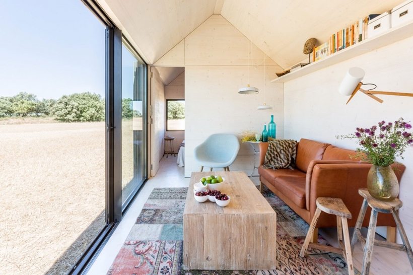 Portable_Home_Small_House_Living_With_Modern_Lifestyle_on_world_of_architecture_09