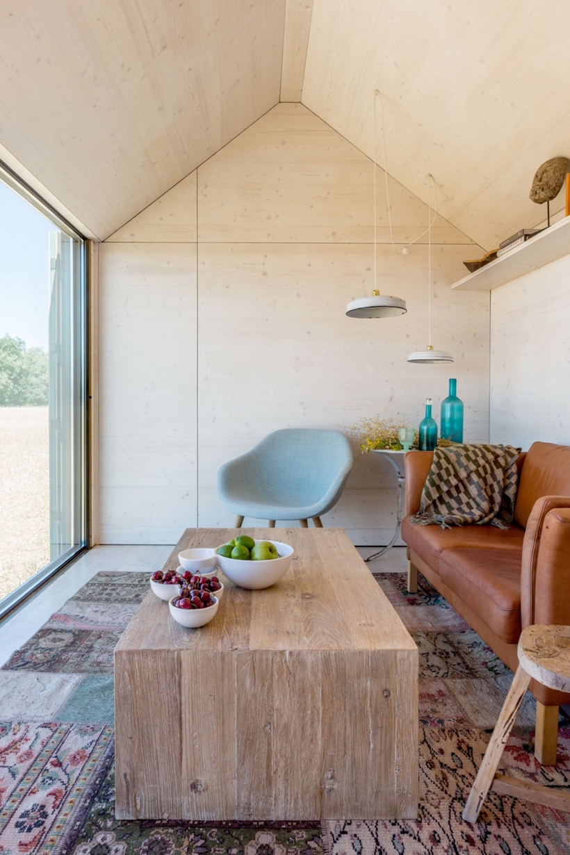 Portable_Home_Small_House_Living_With_Modern_Lifestyle_on_world_of_architecture_10