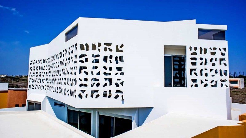 nh_140115_03-800x449