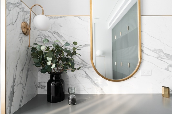 แต่งห้องพื้นที่จํากัด-เพิ่มกระจกสะท้อน