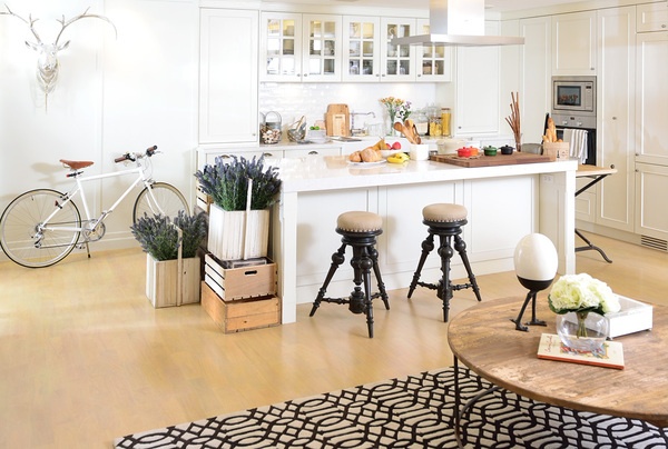 ไอเดียต่อเติมครัวพื้นกระเบื้อง