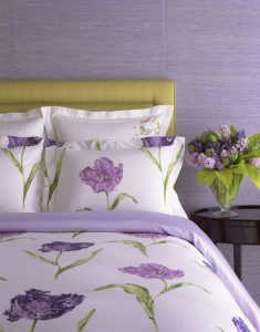 ห้องนอนสีม่วง