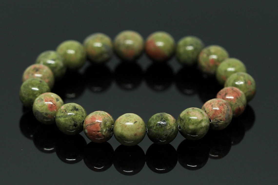 หินยูนาไคต์